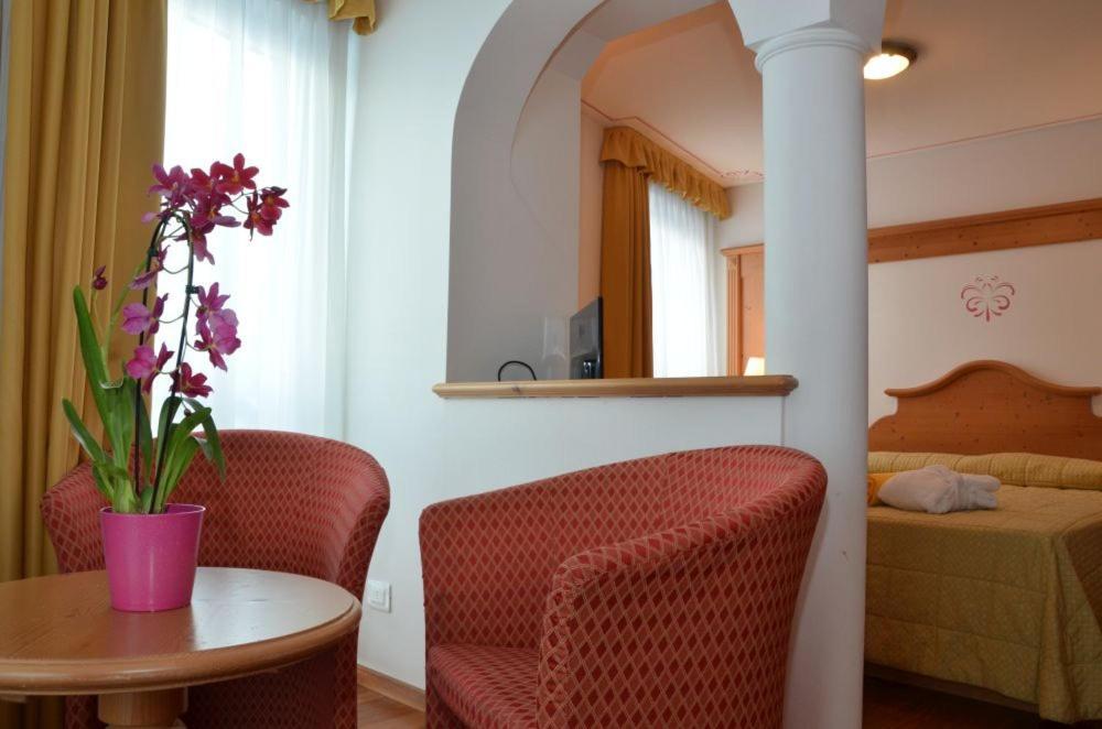 Hotel Fanes Suite & Spa Моена Екстериор снимка